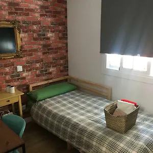 Гостевой дом Practical Room: Barcelona-fira-airport, Оспиталет-де-Льобрегат